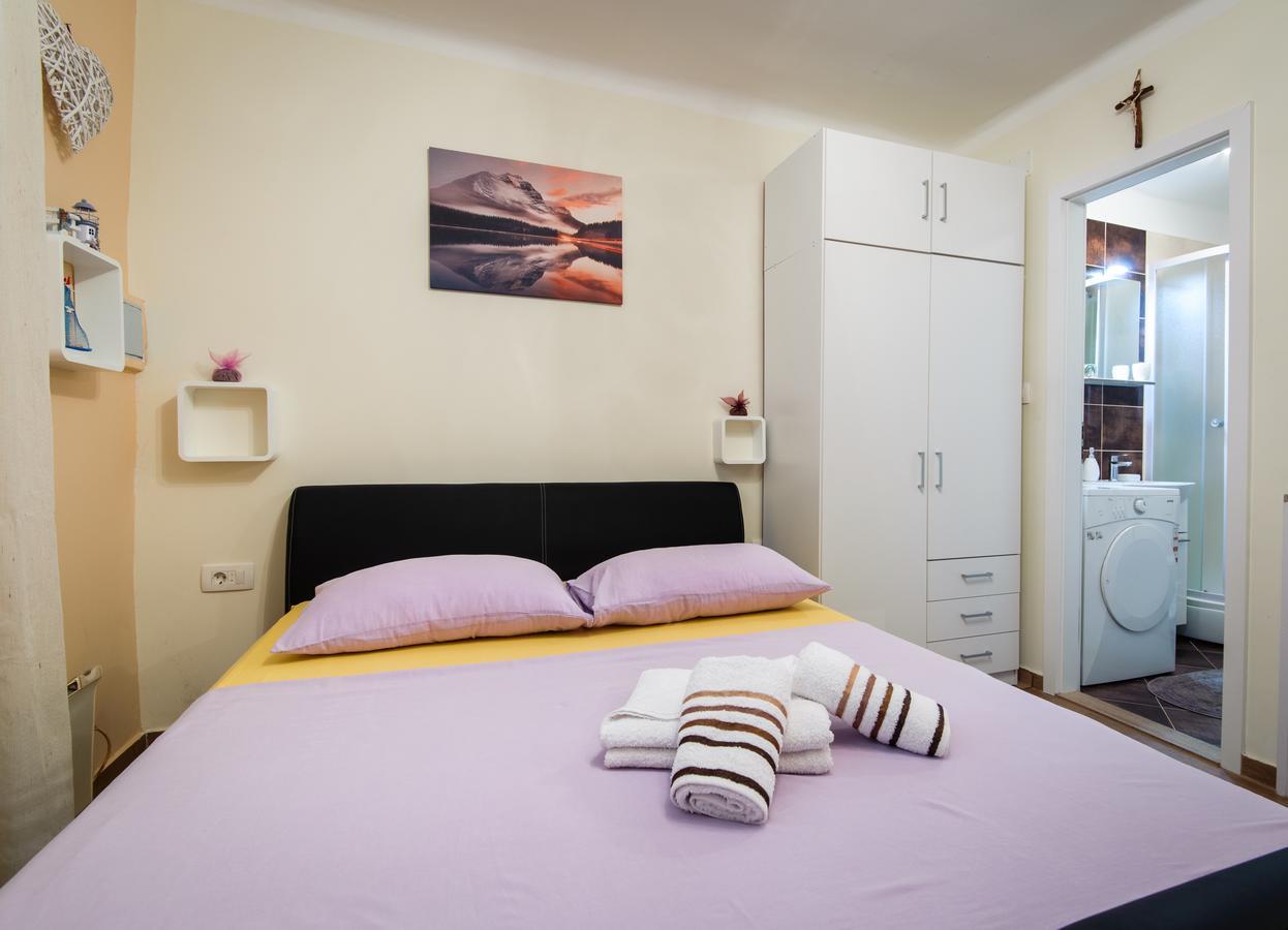 Private Accommodation Milisa Сплит Екстериор снимка