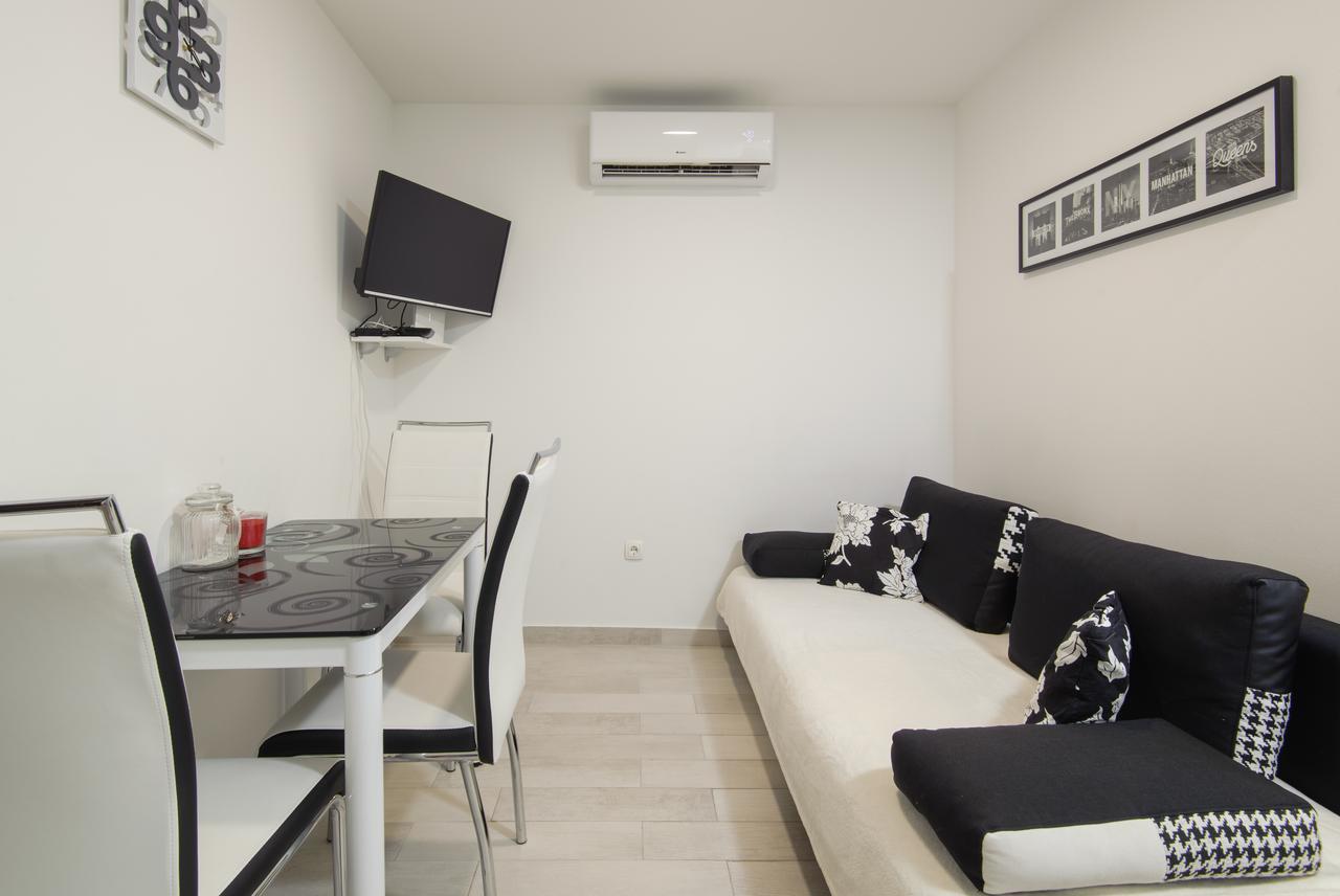 Private Accommodation Milisa Сплит Екстериор снимка